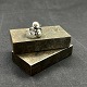 Størrelse 54.
Stemplet 830S 
for sølv og AG 
for Axel Gold.
Ringen er flot 
dekoreret med 
store ...