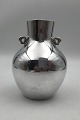 Hans Hansen 
Sterling Sølv 
Vase No. 304 
(1952) Måler H 
11.5 cm (4.52 
inch) Vægt 198 
gr (6.99 oz)