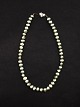 Perle kæde 45 
cm. med 
hjerteformet 
lås  af 
sterling sølv 
emne nr. 553531