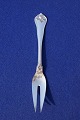 Saksisk sølvtøj 
Sachsisk 
sølvbestik i 
tretårnet sølv 
eller 830S fra 
C.M. Cohr.
Kødgaffel 
eller ...