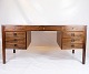 Dette 
skrivebord er 
et 
pragteksemplar 
af dansk design 
fra 1960'erne, 
udført i 
rosewood, også 
...