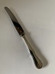 Smørkniv / 
Børnekniv i 
sølv
Stemplet 3 
tårne CFH
Længde ca 17,2 
cm
Produceret i 
år 1911
Pæn ...