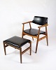Dette sæt af en 
armstol og en 
skammel, 
bestående af 
GM11-stolen 
designet af 
Svend Erik 
Andersen ...