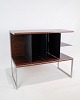 Dette TV-møbel 
eller sidebord, 
designet af 
Jacob Jensen i 
samarbejde med 
Bang & Olufsen, 
er et ...