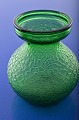 Blomsterløgs-
vase af 
maskinblæst 
presset glas 
med 
net-mønster, 
Fyens glasværk 
fra år 1924- . 
...