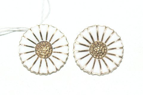 A. Michelsen Marguerit Øreringe i Sterling sølv.
Model med Clips
Diameter 1,7 cm.