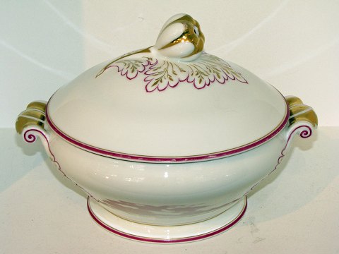 Bing & Grondahl Purpur with gold
Tureen from 1853-1895