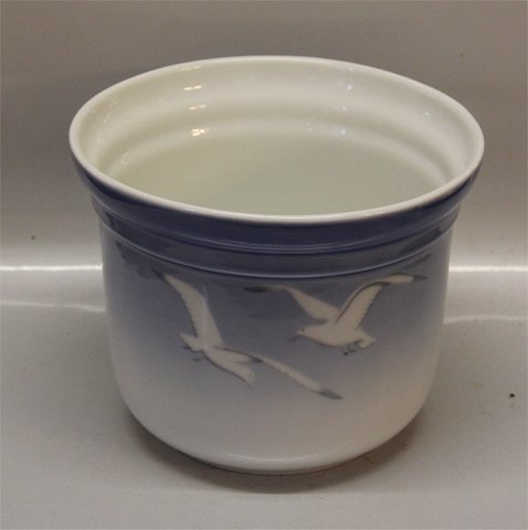 B&G Seagull Porcelain without gold 670 Flower pot (large) 18 x 23 cm