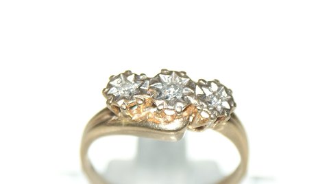 Gold ring with Diamonds 9 Carat