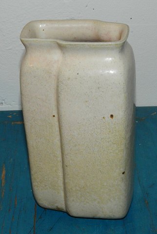 Vase in ceramic by Jørgen Mogensen from his  own workshop