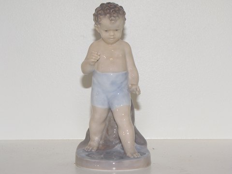 Royal Copenhagen figur
Dreng i badebukser fra 1898-1923