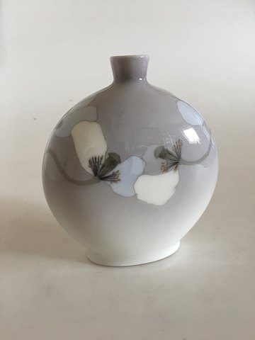 Royal Copenhagen Art nouveau Vase No 901/209B