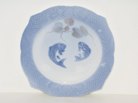Royal Copenhagen
Art Nouveau fish plate with two blue fish from before 1894