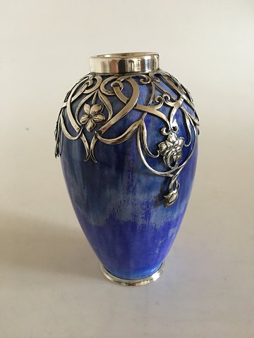 Royal Copenhagen Unika Krystal Glasur Vase af Valdemar Engelhardt med Michelsen 
Sølv montering No G47