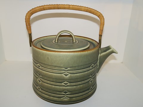 Rune
Tea pot
