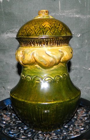 Jar in art nouveau style from P. Ipsen