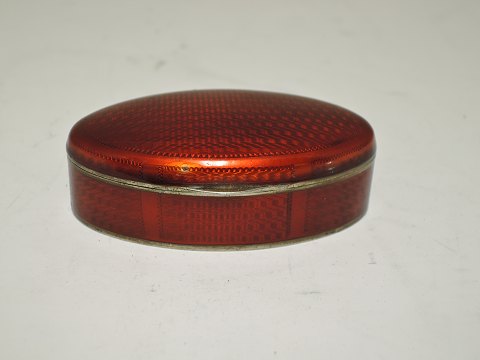 enamel 
pill box
 Norwegian
 red enamel