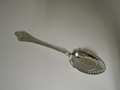 antique Rococo
Silver (830)
strawberries spoon