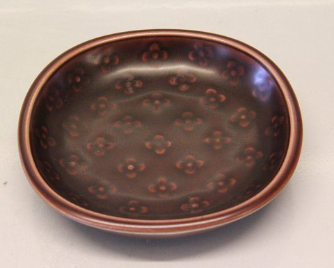 Marselis  2636 Marselis Brown bowl 14.5 x 3 cm.  Aluminia Royal Design  Nils 
Thorson 1953