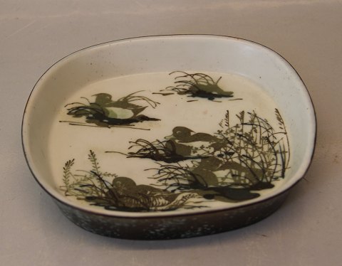 Diana Aluminia Copenhagen Faience 1048-5303 RC Bowl with ducks  3.5 x 15 x 17 cm 
Nils Thorson
