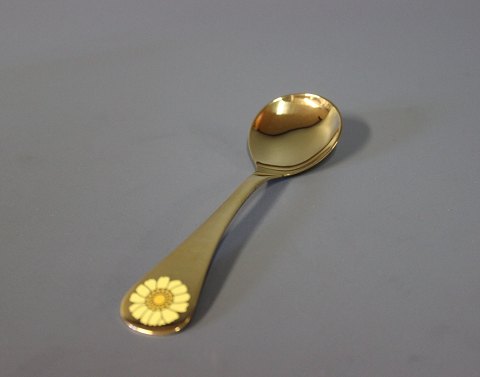 Georg Jensen annual spoon, yellow ox eye - 1973.
5000m2 showroom.