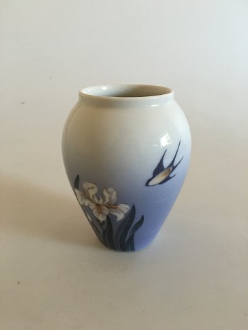 Royal Copenhagen Vase No 2676/271