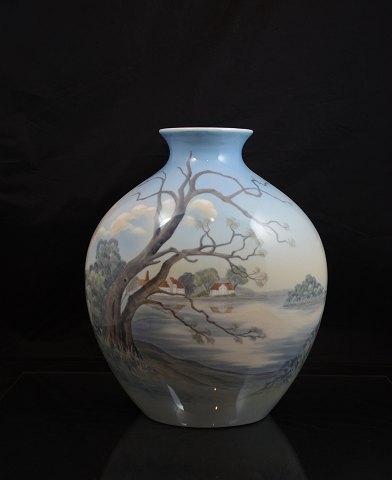 B&G Oval vase fra