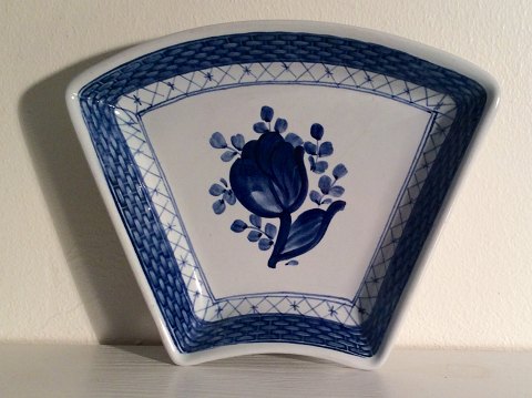 Royal Copenhagen
Tranquebar
Serving Platter
# 11/1195
*100kr