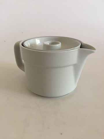 Royal Copenhagen Grethe Meyer Blåkant Tea Pot No 3065