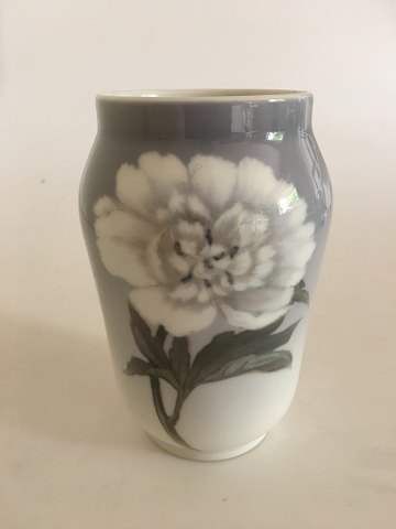 Royal Copenhagen Vase No 92/108 Motiv med Hvid Bonderose