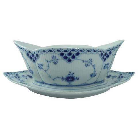 Royal Copenhagen, musselmalet halvblonde; Sauceskål af porcelæn #587