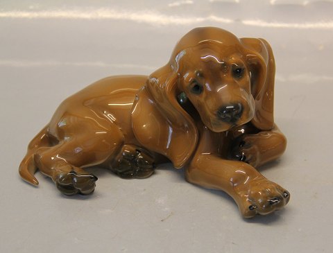 Rosenthal Laying Dachshund 10 x 19 cm Handpainted Germany Proffessor Fr. Karner 
Dackel