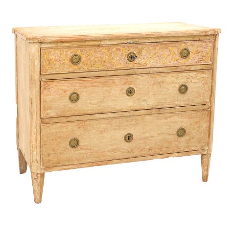 Gustavian chest of drawers. Sweden circa 
1780-1800. H: 80cm. Plate: 96x51cm
