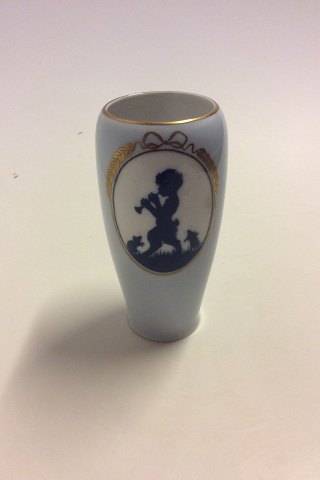 Royal Copenhagen Art Nouveau Vase med Faun og mus af Else Hasselriis No  1965 / 
235