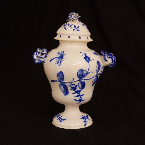 Blue decorated potpourri jar, faience. Made in 
Stockelsdorff circa 1780. H: 36cm