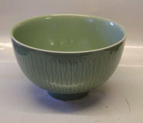 Kongelig Dansk Stentøj
21430 Kgl. Skål riflet 15.5  x 26.5 cm Celadon glasur Gerd Bøgelund januar 1957