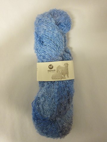 Mohair Bouclé Mix
Mohair Bouclé Mixer et naturprodukt fra sydafrikanske angorageder.
Den viste farve er: Himmelblå Mix, Farvenr. 1057
Prisen er pr. nøgle med 100 gram Mohair Bouclé