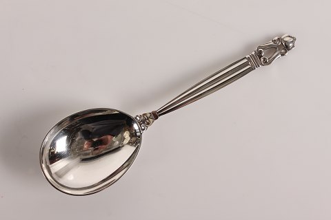 Georg Jensen
Acorn cutlery
Large spoon
L 20 cm