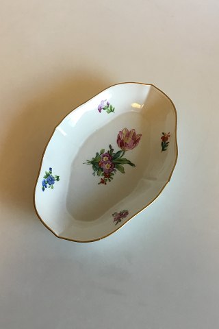 Royal Copenhagen Saksisk Blomst, Glat Ovalt fad No 493/9026