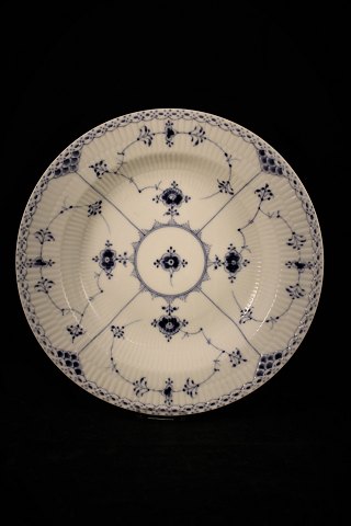 Royal Copenhagen Blue Fluted Half Lace Deep Plate. 
Dia.:25cm.
RC# 1/565.