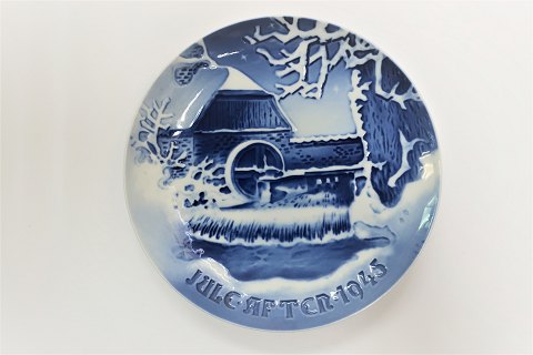 Bing & Grondahl. Christmas plate 1945. Diameter 18 cm. (1 quality)