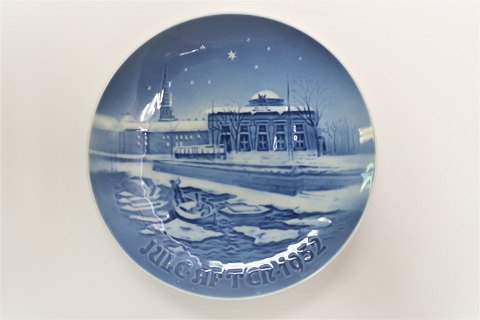 Bing & Grondahl. Christmas plate 1952. Diameter 18 cm. (1 quality)