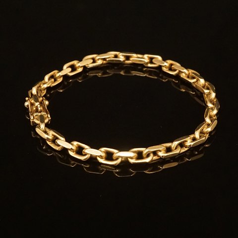 Anchor bracelet 14kt gold. L: 22cm. W: 15,4gr