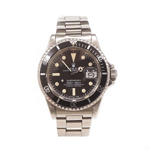 Rolex Submariner. Ref. 1680. Circa 1977. D: 40mm. 
Nice condition