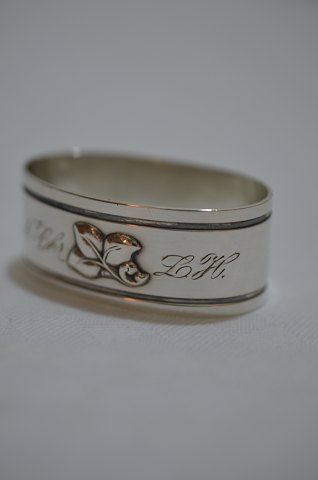 item no: 384915