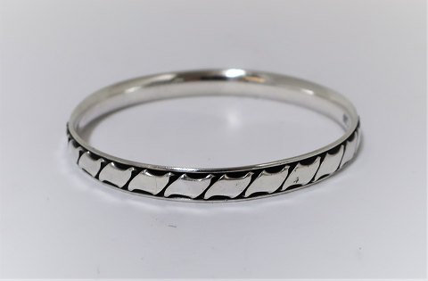 Hans Hansen. Bangle. Sterling (925). Design 201. Diameter inside 6 cm.