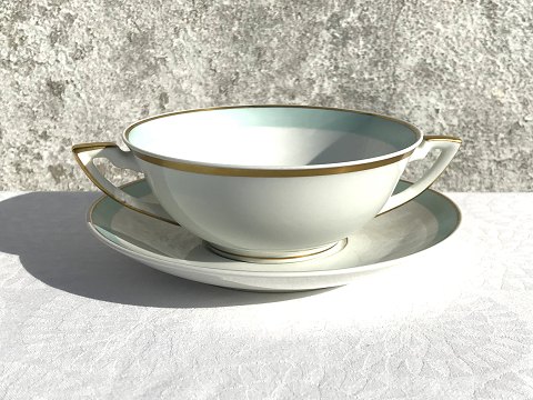 Royal Copenhagen
Dybbøl
Bouillon sæt
#882/9571
*350kr
