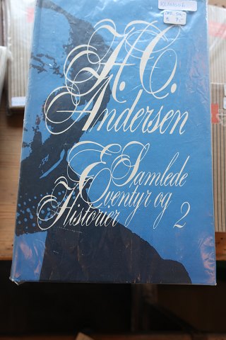 H. C. Andersen Samlede Eventyr og Historier
Bind 2
Bind 1 haves også
Kan købes samlet eller enkeltvis 
Samlet pris for bind 1 og 2: 90,-