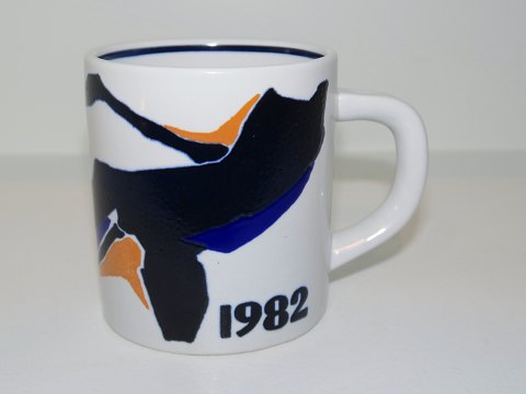 Royal Copenhagen
Small year mug 1982