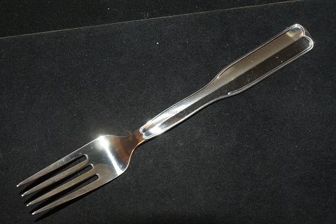 Dinner fork Gyldenholm Silver
Danish goldsmiths silverware factory Slagelse (DGS)
Length 19 cm.